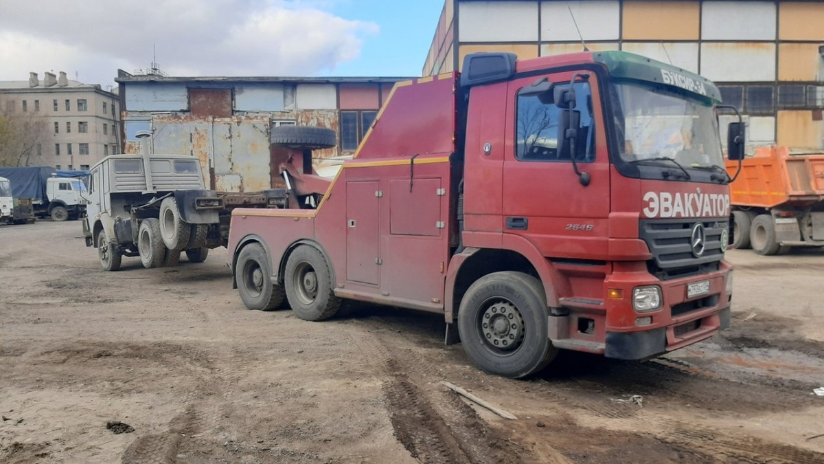 Грузовой эвакуатор Mercedes-Benz Actros 2645 в аренду Саранске круглосуточно  - низкая цена